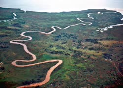00-0-Copr_2018-Mchael_K_Oliver-_Kenya,_near_Kisumu,_empties_into_Lake_Victoria_t.jpg