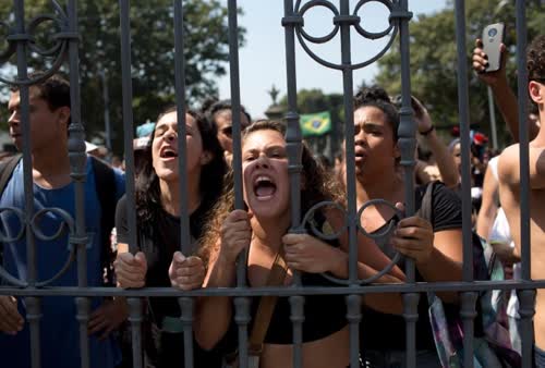 https://www.cbc.ca/news/world/brazil-museum-fire-reaction-1.4808950